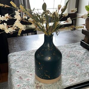 Hearth &Hand vase NWT